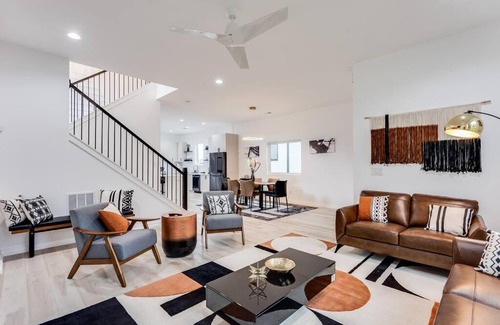 Pittsburgh House | Modern Luxury In The City at Havilah Estates