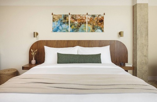 East Bank Hotel | Modern Luxury Meets Southern Charm: Convenient City View Unit