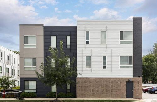 Indianapolis Apartment | Modern Luxury Near Broad Ripple