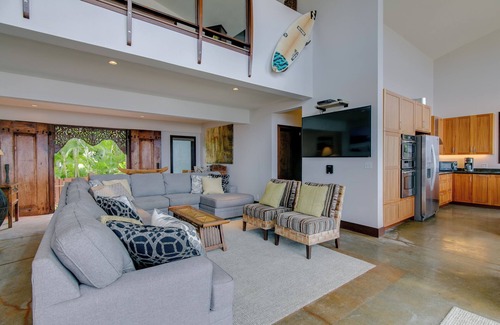 Pupukea House | Modern Luxury on Spectacular Pipeline Beach
