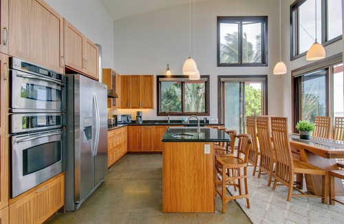 Pupukea House | Modern Luxury on Spectacular Pipeline Beach
