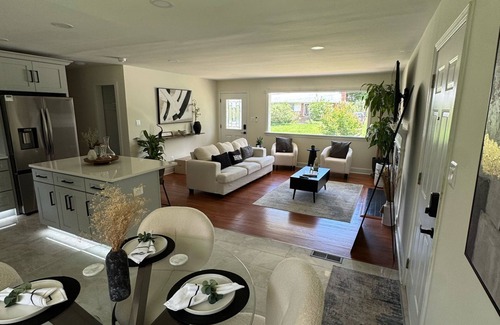 Fairfax House | Modern Luxury Quiet Home 5BR-Fairfax - 20 Min from DC/5 Min GM, Court H
