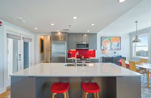 Seaside Condo | Modern Luxury Penthouse with Gulf Views in Seaside + 2 Adult Bikes!