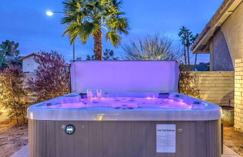 Green Valley North Villa | Modern Luxury Vegas Pool Retreat w Hot Tub, BBQ