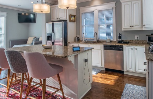 Salemtown House | Modern Mamba | In Germantown Mins from Downtown