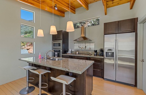 Sedona House | Modern Masterpiece with Paint Red Rock Views in Oak Creek Canyon near Slide Rock