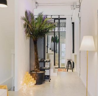China Town Apartment | Modern Minimalism - Mandarin Palm Penthouse