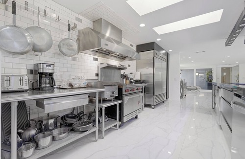 Bonita House | Modern modern Palm Springs home in San Diego