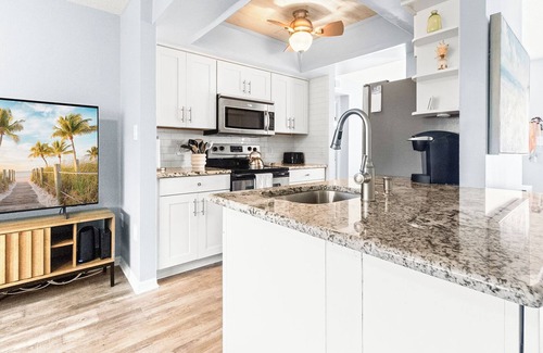 Villages of Seaport Condo | 🌴 Modern Monthly Beach Getaway – Just 2 Minutes from the Sand w/Pool & Tennis 🌊