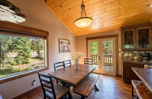 Duck Creek Village Cabin | Modern Mountain Lodge | Close to Zion & Bryce