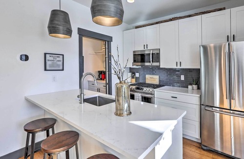 Grand Lake Condo | Modern Mountain Getaway, Walk to Grand Lake!