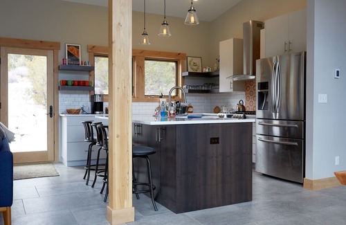 Nathrop House | Modern Mountain RetreatnnSTR License # 006798n