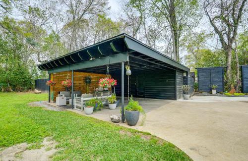 Nacogdoches House | Modern Nacogdoches Vacation Rental Near Downtown!