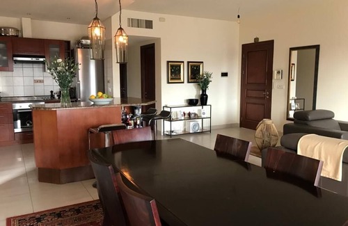 Kentron Apartment | Modern New Apartment in Yerevan-Minutes away from Cascade- 24h secured Complex