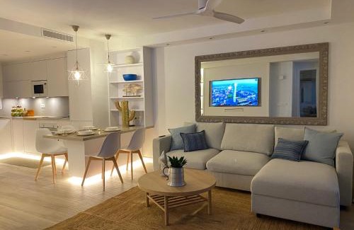 Puerto Banus Apartment | Modern new apartment, sea view and private parking