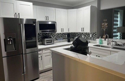 Alexandria House | Modern newly private basement apartment