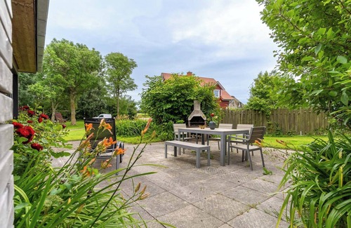 Westerdeich Apartment | Modern North Sea vacation apartment "Dolly" - your home on the coast