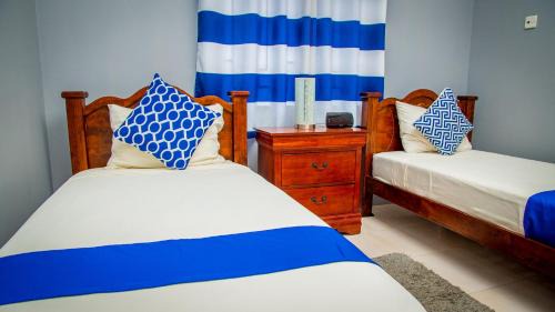 Portmore Villa | Modern Oasis - A/C in Every Room