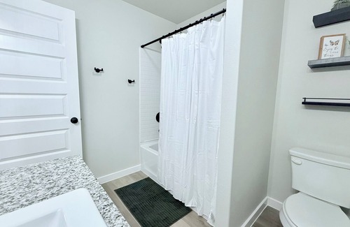 Lubbock House | Modern Oasis in Lubbock - Perfect for Families, minutes from Texas Tech