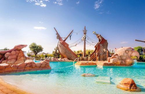 Ouahat Sidi Brahim Apartment | Modern Oasis with Waterpark