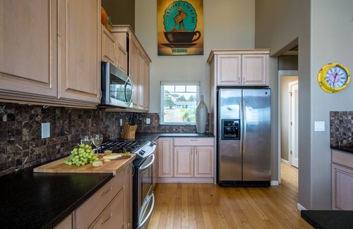 Waldport House | Modern Ocean Front Home on a Sandy Beach! Hot Tub & Game Room!