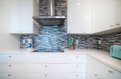 Northwest Point Condo | Modern Oceanfront 1 Bdr Condo/w Pool + Diving