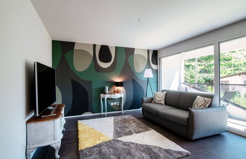 Riazzino Apartment | Modern one-bedroom apartment with balcony 15 min from Locarno (LiOm Apartment)