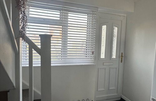 Cranford House | Modern one-bedroom house near Heathrow Airport and Central London!