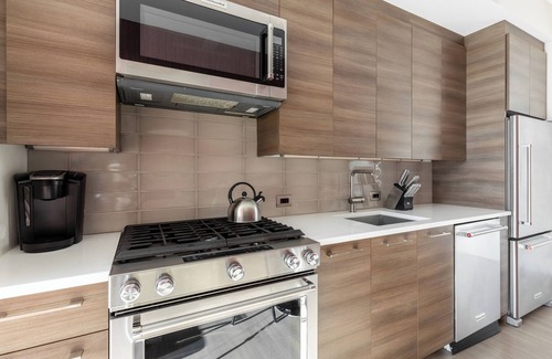 Back Bay West Apartment | Modern One Bedroom with Views
