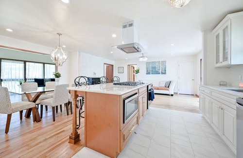 Marietta House | 🏵Modern Open Home 🎖Chefs Kitchen🎖3 Full baths