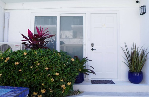 Paradise Island Condo | Modern Paradise Island Condo near Atlantis resort & beach
