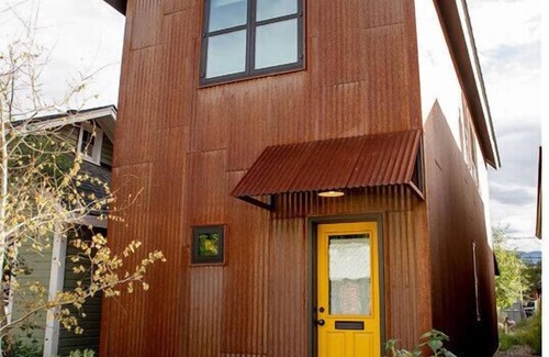 Salida House | Modern Parkside Surf House in Charming Salida