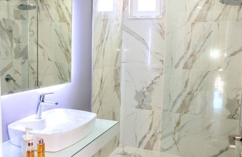 Konyaalti House | modern penthouse apartment at top floor