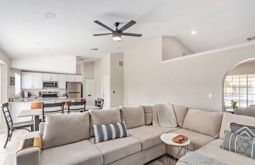 Chandler House | Modern Private Chandler Paradise w/Pool