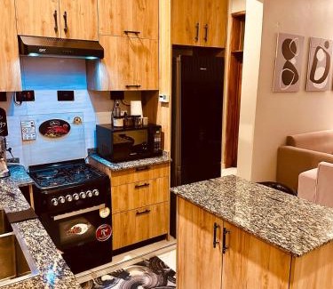 Sinza House | Modern Private En-Suite Room with Pool & In-Room TV - Shared Apartment with One Housemate