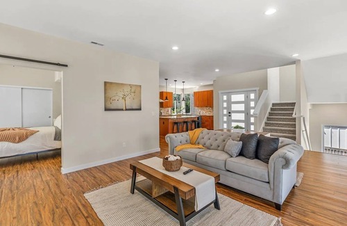 Seattle Metro Area House | Modern Private Getaway in the Heart of Seward Park!