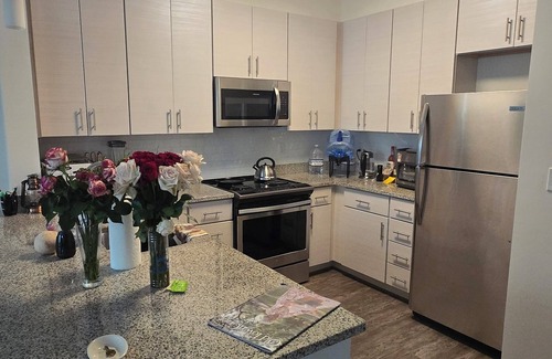 Cottage City Apartment | Modern Private Room Near DC with Easy Commute