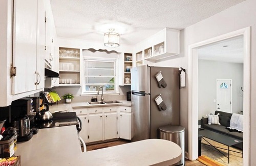 North Charleston House | Modern & Private Charleston Retreat Near Downtown!