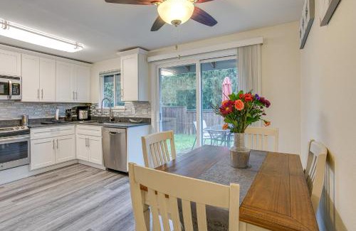 Summit House | Modern Puyallup Townhome with Backyard and Fireplace