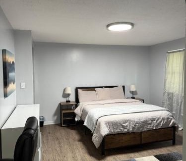 CUF Apartment | Modern & Quiet 1BR Apartment in Downtown - OTR - WiFi - Parking