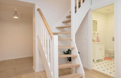 Parnu Apartment | Modern quiet 2 bedroom apartment near City center