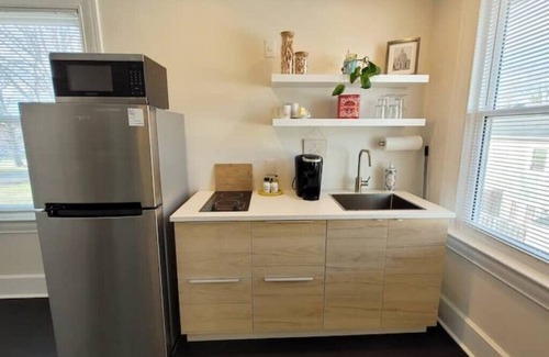Lynchburg Apartment | Modern - Quiet - Central Apartment.n