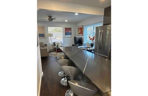 Des Moines House | Modern Ranch near Knapp Center, Stadium, Downtown