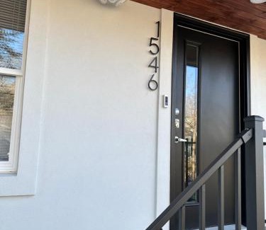 Des Moines House | Modern Ranch near Knapp Center, Downtown