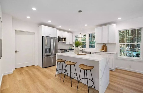 Half Moon Bay House | Modern Redwood Retreat near Half Moon Bay & Silicon Valley
