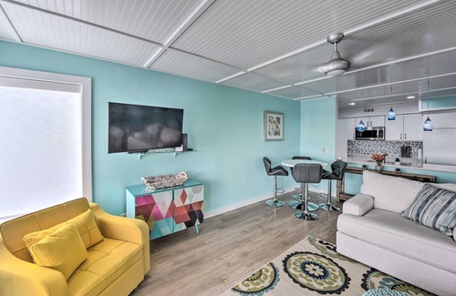 Oceanmarsh Subdivision Condo | Modern, renovated condo on Harbor Island!