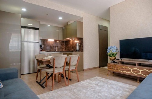 Mustafakemalpasa Apartment | Modern residence in a complex with pool