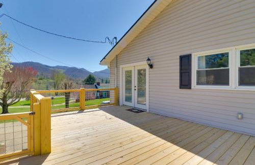 Canton Apartment | Modern Retreat Near Smoky Mtns and Asheville!