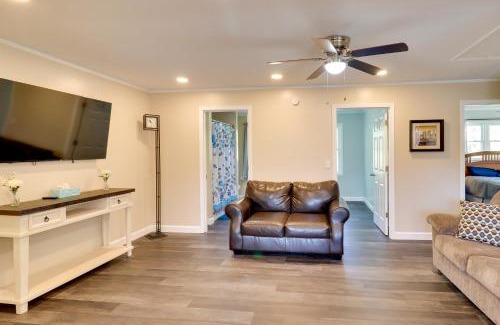 Canton Apartment | Modern Retreat Near Smoky Mtns and Asheville!