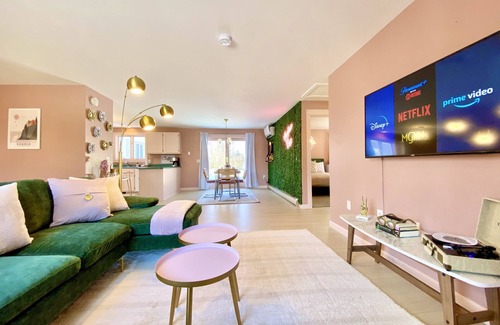 Ellsworth Apartment | Modern Retro Apartment 20 Mins To Bar Harbor w/Firepit, Grill & Pacman